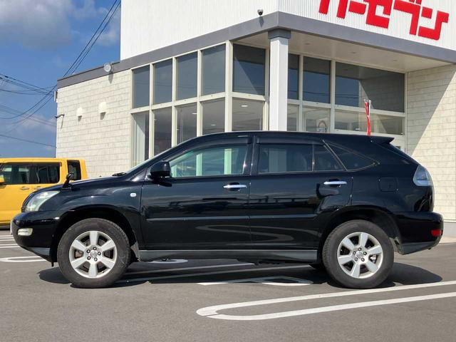 ハリアー 240G 徳島県ユーザー買取車/社外HDDナビ/DVD・CD再生/フルセグTV/ETC/HIDヘッドライト/純正ヘッドライト/純正17インチAW/キーレスキー/純正フロアマット/純正ドアバイザー/電格ミラー(5枚目)