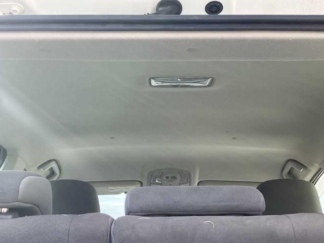 プリウス L ワンオーナー/純正SDナビ/CD再生/ワンセグTV/バックカメラ/前後ドラレコ/ビルトインETC/純正15インチAW/スマートキー/エンジンプッシュスタート/純正フロアマット/純正ドアバイザー(11枚目)