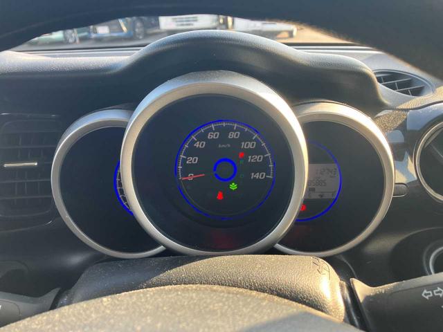 Ｎ－ＢＯＸカスタム Ｇ・Ａパッケージ　徳島ユーザー買取車／片側電動スライドドア／ＣＴＢＡ／社外ＳＤナビ／ＤＶＤ・ＣＤ再生／フルセグＴＶ／バックカメラ／ＨＩＤヘッドライト／純正１４インチＡＷ／スマートキー／純正フロアマット／ドアバイザー（14枚目）