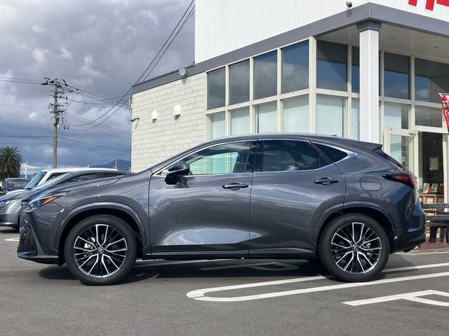 ＮＸ ＮＸ２５０　バージョンＬ　ワンオーナー／サンルーフ／黒レザーシート／メーカーナビ／フルセグＴＶ／ＢＴオーディオ／前後ドラレコ／ＥＴＣ２．０／プリクラッシュセーフティ／デジタルインナーミラー／前後コーナーセンサー（4枚目）