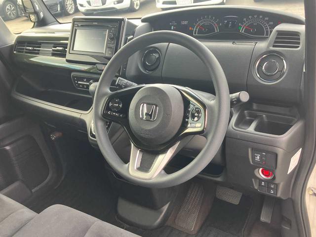 Ｎ－ＢＯＸカスタム Ｇ・Ｌホンダセンシング　徳島ユーザー買取車／左側電動スライドドア／ディスプレイオーディオ／ＣＤ再生／ワンセグＴＶ／ＥＴＣ／前ドラレコ／ＬＥＤヘッドライト／ＬＥＤフォグランプ／純正１４インチＡＷ／スマートキー２コ／クルコン（7枚目）