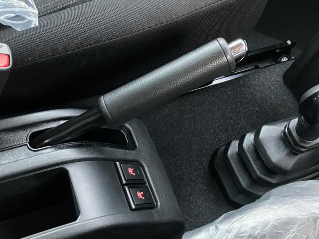 ジムニー XC 届出済未使用車 フロア4AT 4WD デュアルセンサーブレーキサポート シートヒーター クルーズコントロール ターボ レーンアシスト プッシュスタートスマートキー オートエアコン 純正アルミホイール(37枚目)