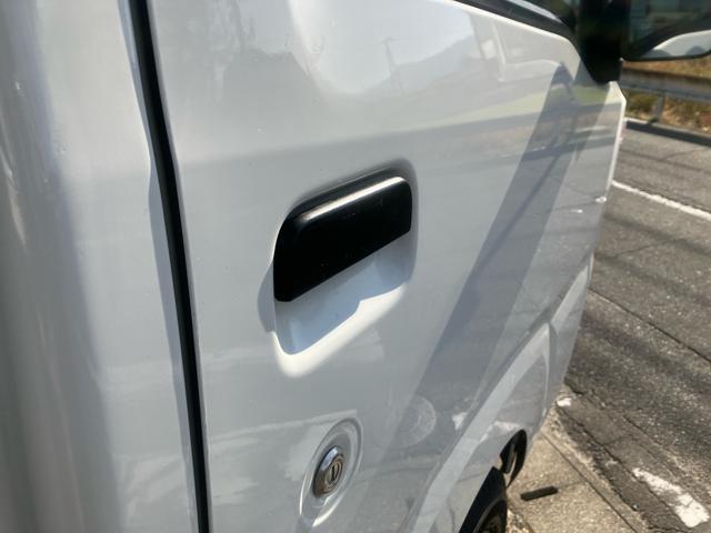 ハイゼットトラック スタンダード 農用スペシャル 4WD 5速MT エアコン パワステ 三方開 作業灯 荷台マット ABS エアバッグ(11枚目)