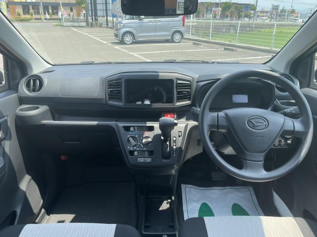 L SAIII 10thアニバーサリーエディション エアバッグ ABS 盗難防止システム 衝突被害軽減ブレーキ パワステ キーレスエントリー アイドリングストップ 10周年記念エンブレム 純正ナビ装着用アップグレードパック リバース連動リヤワイパー(19枚目)