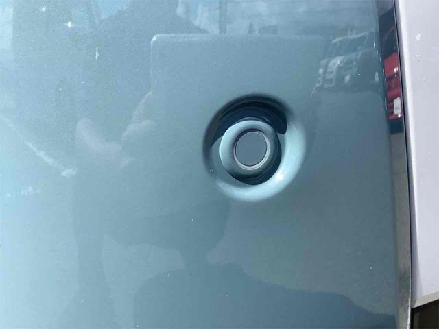 ムーヴキャンバス ストライプスＧ　バックカメラ　両側電動スライドドア　クリアランスソナー　衝突被害軽減システム　オートライト　スマートキー　アイドリングストップ　電動格納ミラー　シートヒーター　ベンチシート　ＣＶＴ　ＥＳＣ　エアコン（31枚目）