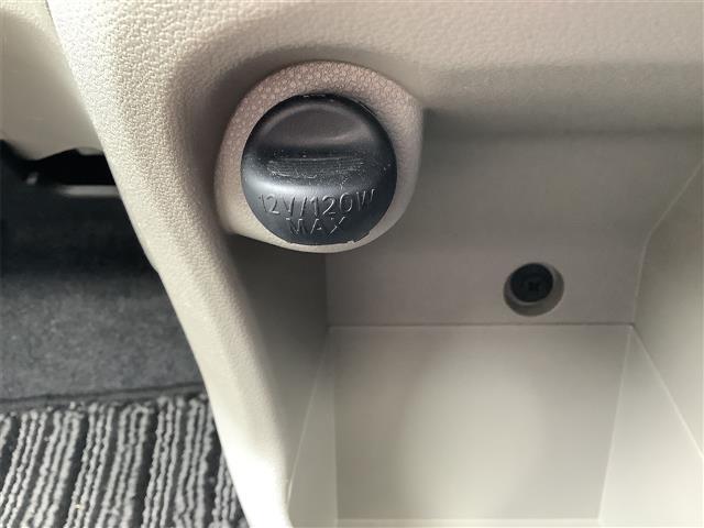 ミライース Ｇ　ＥＴＣ　ナビ　ＴＶ　アイドリングストップ　ＣＶＴ　盗難防止システム　ＡＢＳ　ＥＳＣ　アルミホイール　衝突安全ボディ　エアコン　パワーステアリング　パワーウィンドウ　運転席エアバッグ　助手席エアバッグ（32枚目）