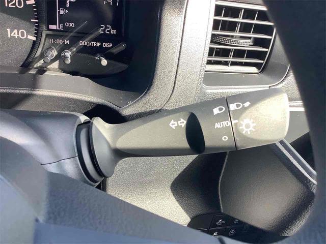 ハイゼットカーゴ ＤＸ　軽バン　ＣＶＴ　衝突被害軽減システム　クリアランスソナー　両側スライドドア　キーレスエントリー　アイドリングストップ　オートライト　ＥＳＣ　エアコン　パワーウィンドウ　運転席エアバッグ（9枚目）