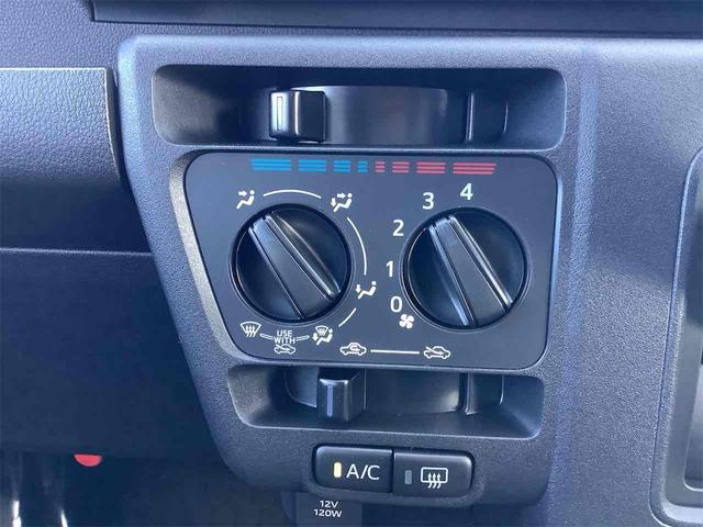 ハイゼットカーゴ ＤＸ　軽バン　ＣＶＴ　衝突被害軽減システム　クリアランスソナー　両側スライドドア　キーレスエントリー　アイドリングストップ　オートライト　ＥＳＣ　エアコン　パワーウィンドウ　運転席エアバッグ（11枚目）