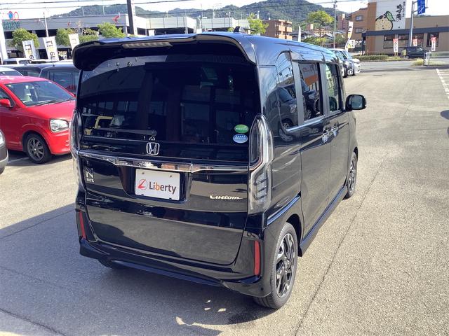 Ｎ－ＢＯＸカスタム Ｇ・Ｌターボホンダセンシング　ＥＴＣ　両側電動スライドドア　ナビ　オートクルーズコントロール　レーンアシスト　オートライト　スマートキー　アイドリングストップ　シートヒーター　ベンチシート　ＣＶＴ　ＡＢＳ　ＥＳＣ　ＣＤ　ＵＳＢ（21枚目）