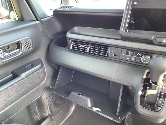 N-BOXカスタム ベースグレード バックカメラ 両側スライド・片側電動 クリアランスソナー レーンアシスト オートライト スマートキー アイドリングストップ 電動格納ミラー シートヒーター CVT ESC チップアップシート(53枚目)