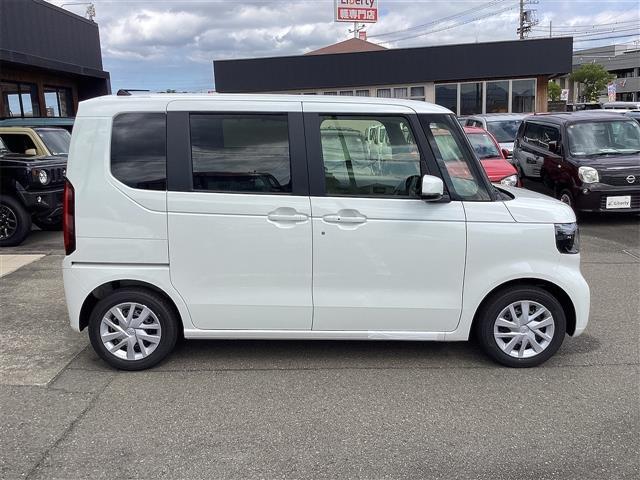 この度は当店のお車をご覧になっていただき、誠にありがとうございます。じっくり現車確認して頂けるよう、ご準備を致します!