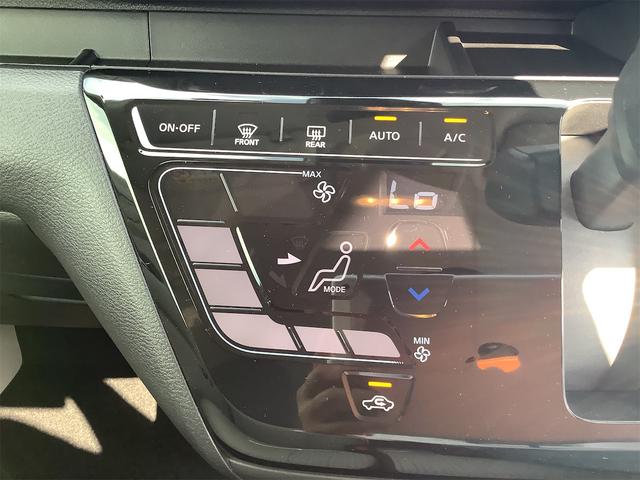 デイズ Ｘ　ＥＴＣ　バックカメラ　クリアランスソナー　オートライト　スマートキー　アイドリングストップ　電動格納ミラー　ベンチシート　ＣＶＴ　ＥＳＣ　ＵＳＢ　Ｂｌｕｅｔｏｏｔｈ　アルミホイール（13枚目）