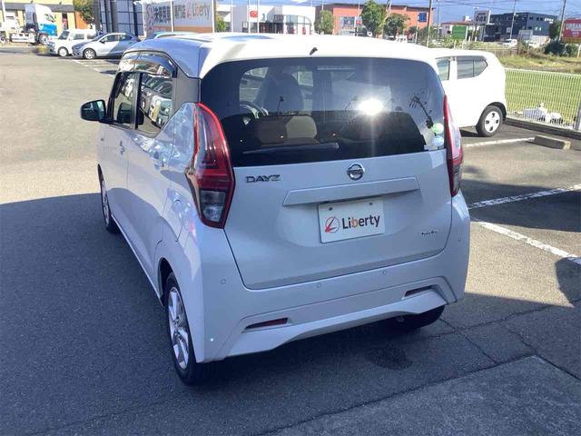 デイズ X バックカメラ オートライト スマートキー アイドリングストップ 電動格納ミラー CVT アルミホイール エアコン パワーステアリング パワーウィンドウ(10枚目)