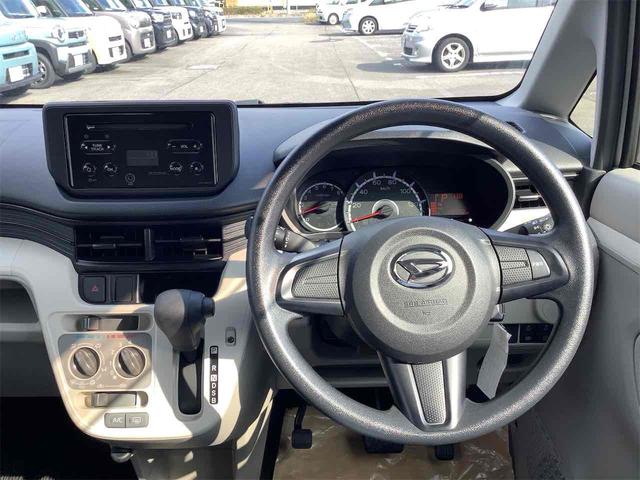 ムーヴ L SAIII 衝突被害軽減システム オートマチックハイビーム アイドリングストップ 電動格納ミラー ベンチシート CVT ESC CD ミュージックプレイヤー接続可 エアコン パワーステアリング パワーウィンドウ(12枚目)