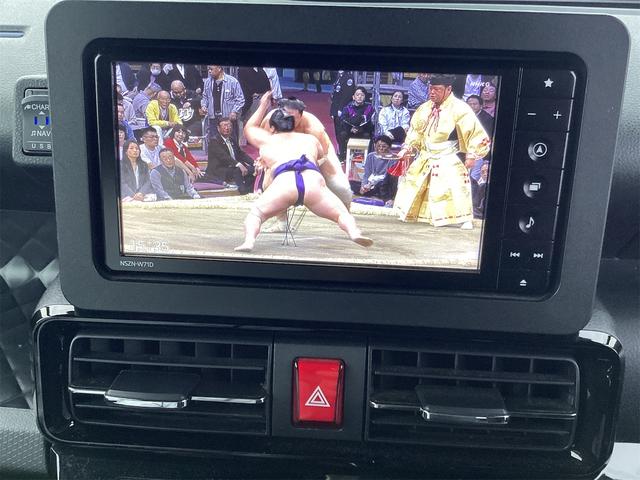 ＴＶつきのお車となっており、楽しいドライブを行うことができます。