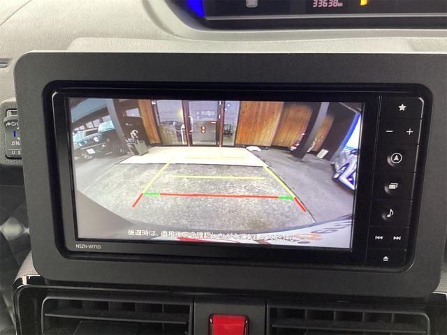 バックカメラも付いています。駐車の時に便利なのはもちろんの事、後方死角にいる子供たちに気が付くことができるので安心安全ですね