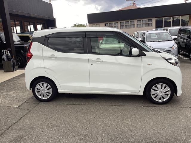 デイズ Ｓ　ＥＴＣ　クリアランスソナー　オートライト　キーレスエントリー　アイドリングストップ　電動格納ミラー　ベンチシート　ＣＤ　ミュージックプレイヤー接続可　エアコン　パワーステアリング　運転席エアバッグ（16枚目）