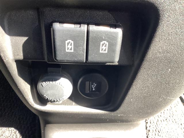 スペーシアカスタム ハイブリッドＸＳターボ　ナビ　全周囲カメラ　ＥＴＣ　両側電動スライドドア　ＴＶ　クリアランスソナー　オートクルーズコントロール　レーンアシスト　衝突被害軽減システム　スマートキー　アイドリングストップ（72枚目）