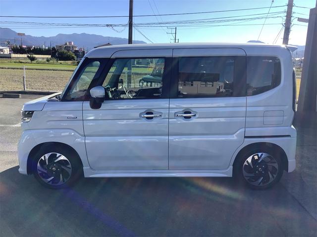 スペーシアカスタム ハイブリッドＸＳ　ナビ　ＴＶ　Ｂｌｕｅｔｏｏｔｈ　ＥＴＣ　バックカメラ　両側電動スライドドア　オートライト　スマートキー　アイドリングストップ　電動格納ミラー　シートヒーター　ベンチシート　ＣＶＴ　ＥＳＣ　ＣＤ　ＵＳＢ（12枚目）