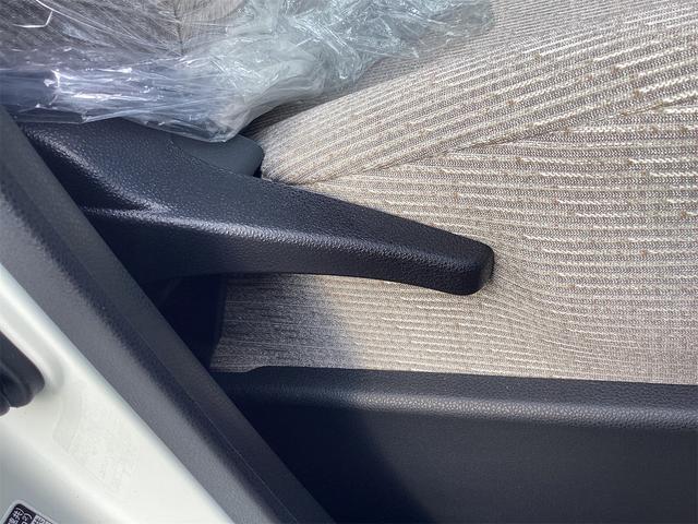 ムーヴ Ｌ　バックカメラ　クリアランスソナー　衝突被害軽減システム　オートライト　キーレスエントリー　アイドリングストップ　電動格納ミラー　ベンチシート　ＣＶＴ　ＥＳＣ　エアコン　パワーステアリング（62枚目）