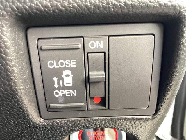 開け閉めラクラク電動スライドドア♪荷物が多いときなど大変助かりますね！