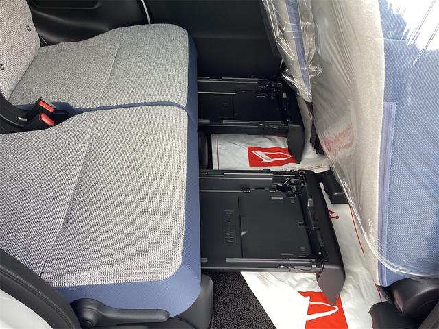 ムーヴキャンバス ストライプスＧ　バックカメラ　両側電動スライドドア　クリアランスソナー　衝突被害軽減システム　オートライト　スマートキー　アイドリングストップ　電動格納ミラー　シートヒーター　ＣＶＴ　盗難防止システム　ＡＢＳ　ＥＳＣ（46枚目）