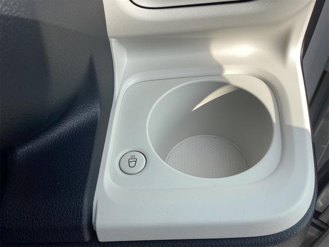 ムーヴキャンバス ストライプスＧ　バックカメラ　両側電動スライドドア　クリアランスソナー　衝突被害軽減システム　オートライト　スマートキー　アイドリングストップ　電動格納ミラー　シートヒーター　ＣＶＴ　盗難防止システム　ＡＢＳ　ＥＳＣ（56枚目）