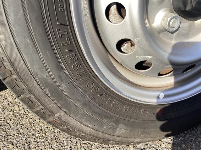 ダイハツ ハイゼットカーゴ 11枚目