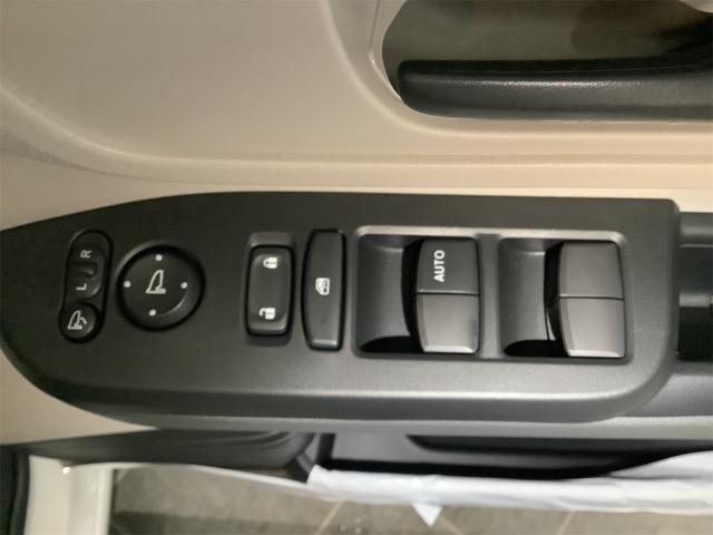 Ｎ－ＢＯＸ ベースグレード　禁煙車　バックカメラ　両側スライド・片側電動　クリアランスソナー　レーンアシスト　オートライト　スマートキー　アイドリングストップ　電動格納ミラー　シートヒーター　ＣＶＴ　ＥＳＣ　エアコン（54枚目）