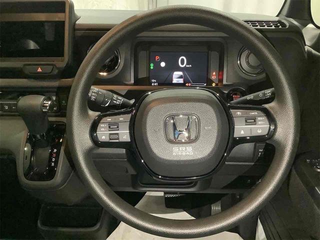 Ｎ－ＢＯＸカスタム ベースグレード　バックカメラ　両側スライド・片側電動　クリアランスソナー　オートクルーズコントロール　レーンアシスト　オートライト　スマートキー　アイドリングストップ　電動格納ミラー　シートヒーター　ベンチシート（6枚目）