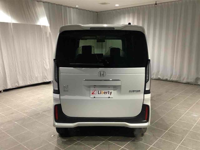 Ｎ－ＢＯＸカスタム ベースグレード　バックカメラ　両側スライド・片側電動　クリアランスソナー　オートクルーズコントロール　レーンアシスト　オートライト　スマートキー　アイドリングストップ　電動格納ミラー　シートヒーター　ベンチシート（19枚目）