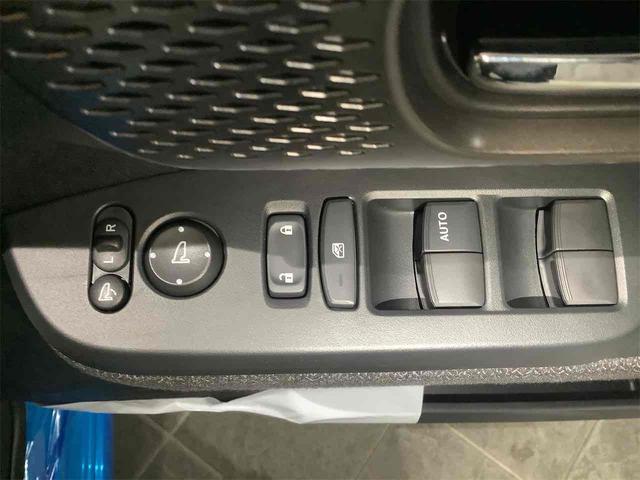 Ｎ－ＢＯＸカスタム ベースグレード　バックカメラ　両側スライド・片側電動　クリアランスソナー　オートクルーズコントロール　レーンアシスト　オートライト　スマートキー　アイドリングストップ　電動格納ミラー　シートヒーター　ベンチシート（53枚目）