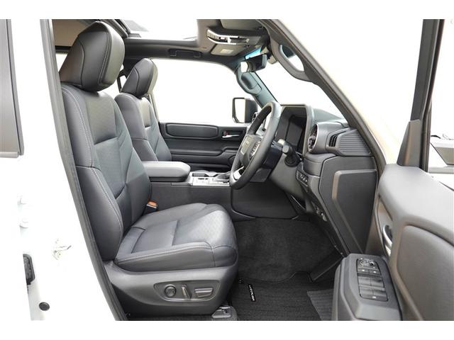 ランドクルーザー250 VX 革シート サンルーフ 4WD フルセグ メモリーナビ バックカメラ 衝突被害軽減システム ETC ドラレコ LEDヘッドランプ 乗車定員7人 3列シート 記録簿(7枚目)