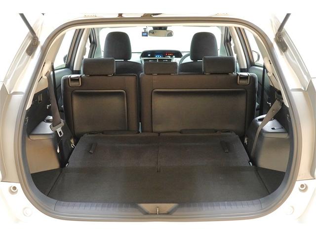 プリウスα Ｓ　ワンセグ　メモリーナビ　バックカメラ　衝突被害軽減システム　ＥＴＣ　ドラレコ　ＬＥＤヘッドランプ　乗車定員７人　３列シート　記録簿（18枚目）