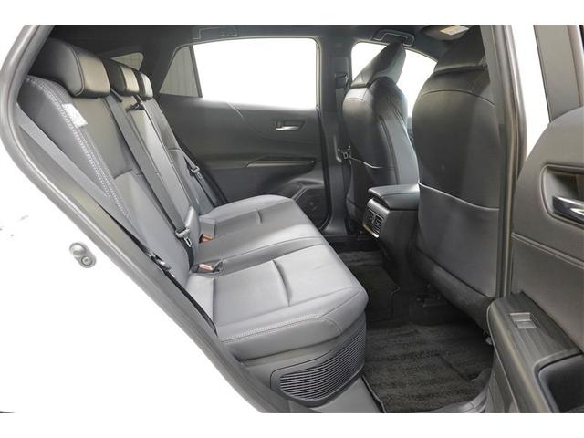 広い足元空間でゆったり乗車出来ます！