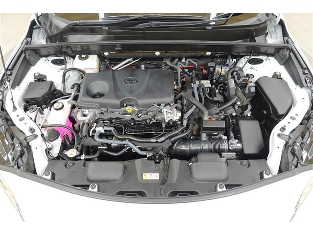 普段はあまり見ないエンジンルーム内も綺麗に仕上げています。見えないところも清潔に保ちたいですよね。