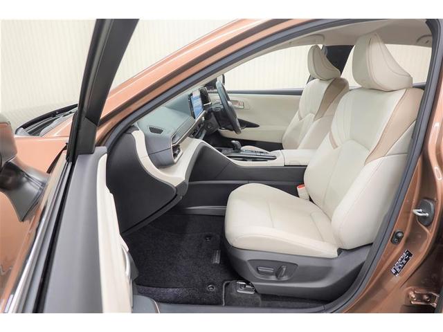 クラウンクロスオーバー Ｇアドバンスド・レザーパッケージ　革シート　４ＷＤ　バックカメラ　衝突被害軽減システム　ＥＴＣ　ＬＥＤヘッドランプ　記録簿（9枚目）