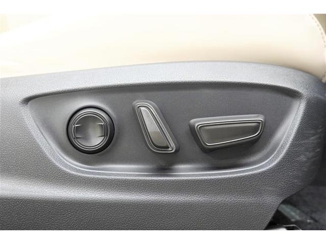 クラウンクロスオーバー Ｇアドバンスド・レザーパッケージ　革シート　４ＷＤ　バックカメラ　衝突被害軽減システム　ＥＴＣ　ＬＥＤヘッドランプ　記録簿（26枚目）