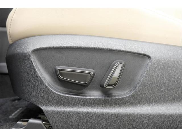 クラウンクロスオーバー Ｇアドバンスド・レザーパッケージ　革シート　４ＷＤ　バックカメラ　衝突被害軽減システム　ＥＴＣ　ＬＥＤヘッドランプ　記録簿（27枚目）