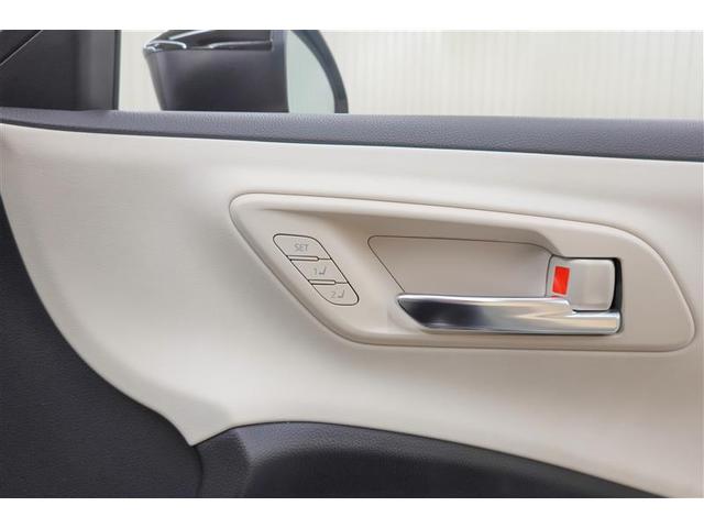 クラウンクロスオーバー Ｇアドバンスド・レザーパッケージ　革シート　４ＷＤ　バックカメラ　衝突被害軽減システム　ＥＴＣ　ＬＥＤヘッドランプ　記録簿（28枚目）