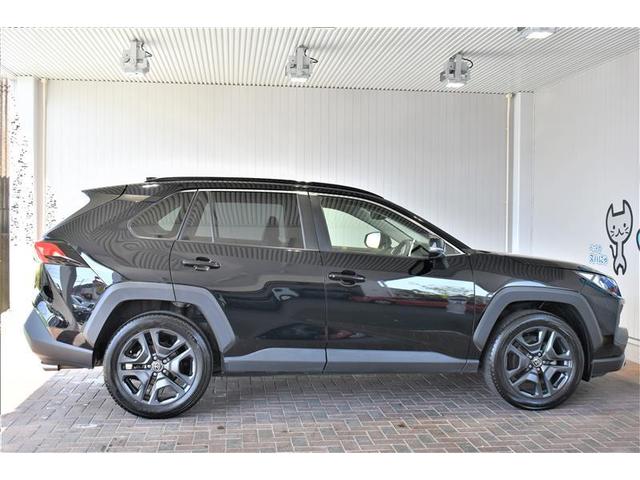 ＲＡＶ４ アドベンチャー　４ＷＤ　フルセグ　メモリーナビ　ＤＶＤ再生　ミュージックプレイヤー接続可　バックカメラ　衝突被害軽減システム　ＥＴＣ　ＬＥＤヘッドランプ　ワンオーナー　記録簿（3枚目）