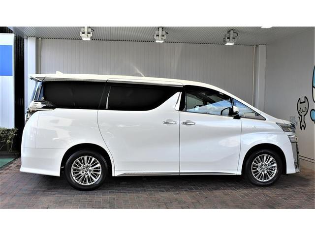 ヴェルファイアハイブリッド Z ゴールデンアイズ 4WD フルセグ メモリーナビ ミュージックプレイヤー接続可 バックカメラ 衝突被害軽減システム ETC ドラレコ 両側電動スライド LEDヘッドランプ 乗車定員7人 3列シート ワンオーナー 記録簿(3枚目)