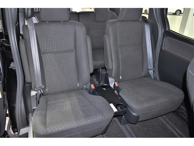 ノア Ｇ　フルセグ　メモリーナビ　ＤＶＤ再生　ミュージックプレイヤー接続可　バックカメラ　衝突被害軽減システム　両側電動スライド　ＬＥＤヘッドランプ　乗車定員７人　３列シート　ワンオーナー　記録簿（12枚目）