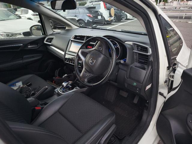 フィットハイブリッド Ｌパッケージ（7枚目）