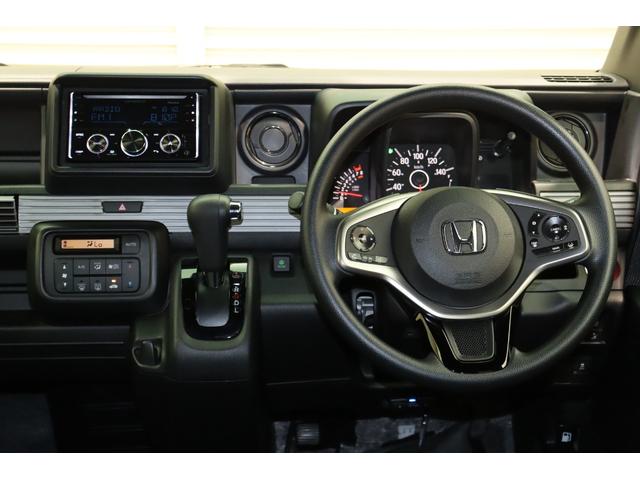 Ｎ－ＶＡＮ＋スタイル ファン・ホンダセンシング　衝突被害軽減ブレーキシステム・カロッツェリアＣＤデッキ・クルーズコントロール・オートエアコン・オートライト・後クリアランスソナー・プッシュスタート・ＬＥＤヘッドライト・左／センターピラーレス（32枚目）