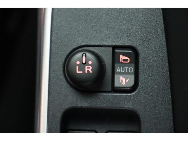 タンク カスタムＧ　Ｓ　衝突被害軽減ブレーキシステム・両側パワースライドドア・クルーズコントロール・アイドリングストップ・オートエアコン・オートライト・リヤサンシェード・後クリアランスソナー・保証書・取扱説明書（16枚目）