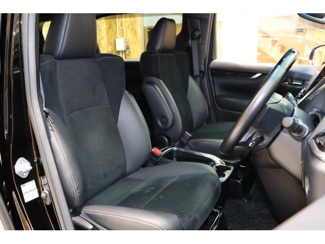 ヴェルファイア ２．５Ｚ　ゴールデンアイズ　衝突被害軽減ブレーキシステム・フリップダウンモニター・純正メモリーナビ／フルセグＴＶ・バックカメラ・ハーフレザーシート・クルーズコントロール・パワーバックドア・保証書・取扱説明書（16枚目）