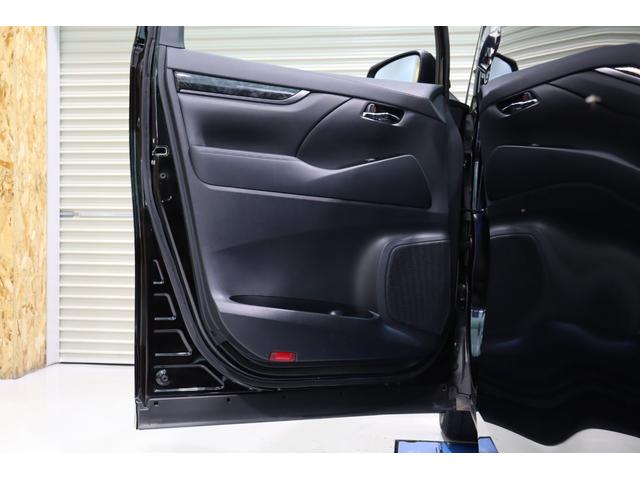 ヴェルファイア ２．５Ｚ　ゴールデンアイズ　衝突被害軽減ブレーキシステム・フリップダウンモニター・純正メモリーナビ／フルセグＴＶ・バックカメラ・ハーフレザーシート・クルーズコントロール・パワーバックドア・保証書・取扱説明書（24枚目）