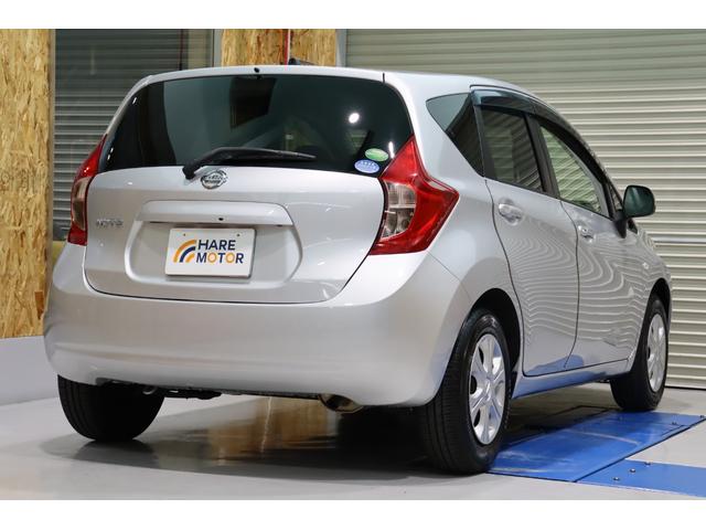 ノート Ｘ　純正ＣＤデッキ・プッシュスタート・アイドリングストップ・電動格納ミラー・ヘッドライトレベライザー・スマートキー・保証書（8枚目）