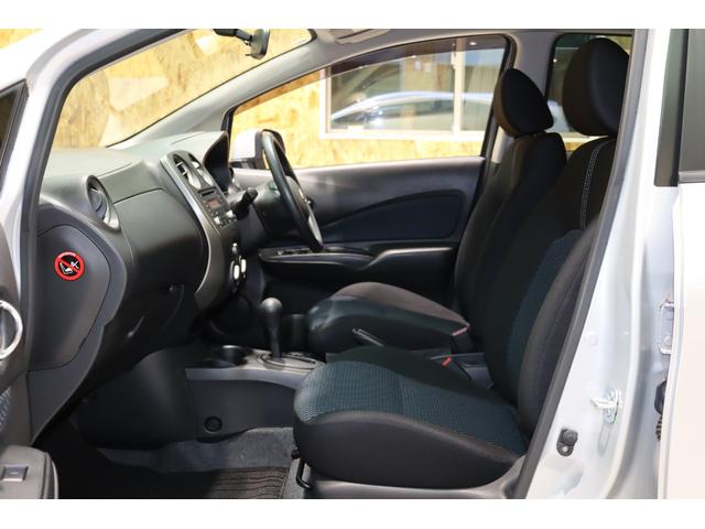 ノート Ｘ　純正ＣＤデッキ・プッシュスタート・アイドリングストップ・電動格納ミラー・ヘッドライトレベライザー・スマートキー・保証書（26枚目）